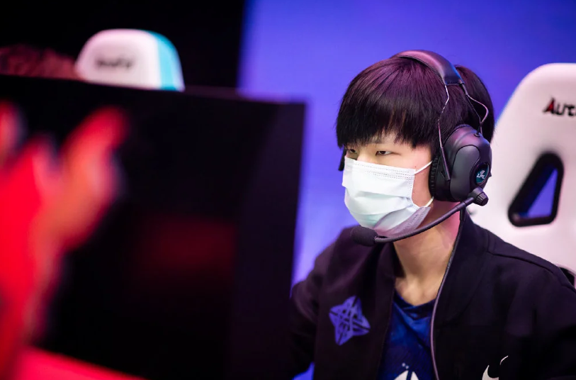 开云中国网站-马卡比特拉维夫迎世预赛关键赛，今晨状态回暖，压力陡增，资深球员宣示担当的简单介绍