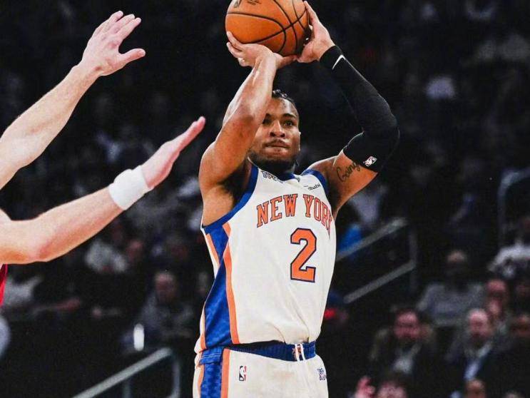 开云中国网站-包含今夜多伦多猛龙备战德甲国际比赛日纽约尼克斯豪取连胜之后,今夜底特律活塞调整名单以备NBA常规赛的词条